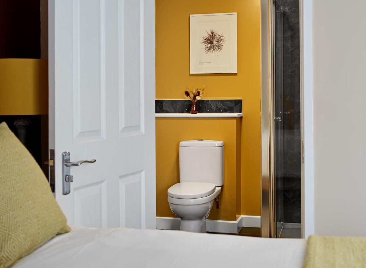 The Barrington Boar Hotel Ilminster Bagian luar foto